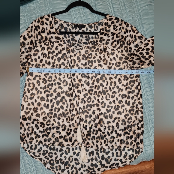 Fate Cheetah Print Lined Blouse Size Medium NWOT - Picture 7 of 7